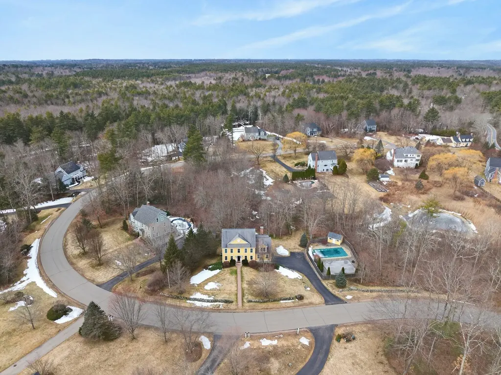 12 Runaway Road Newfields NH 03856