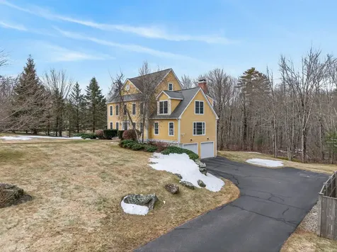 12 Runaway Road Newfields NH 03856