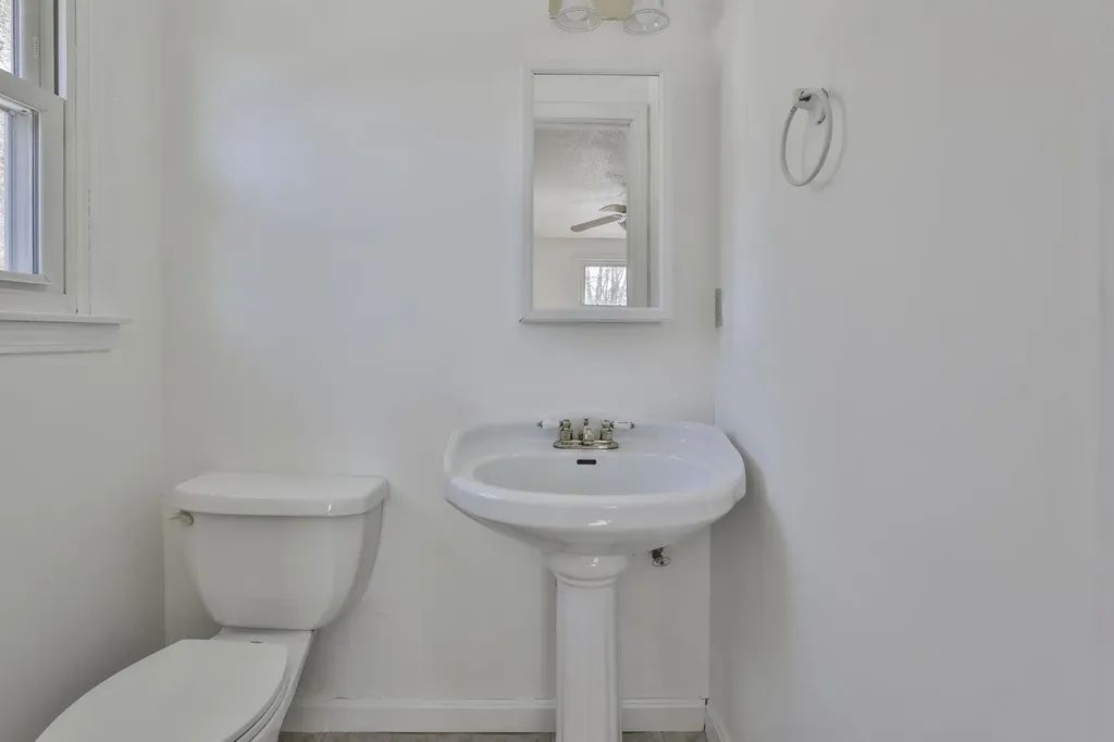 102 Bypass 28 Derry NH 03038