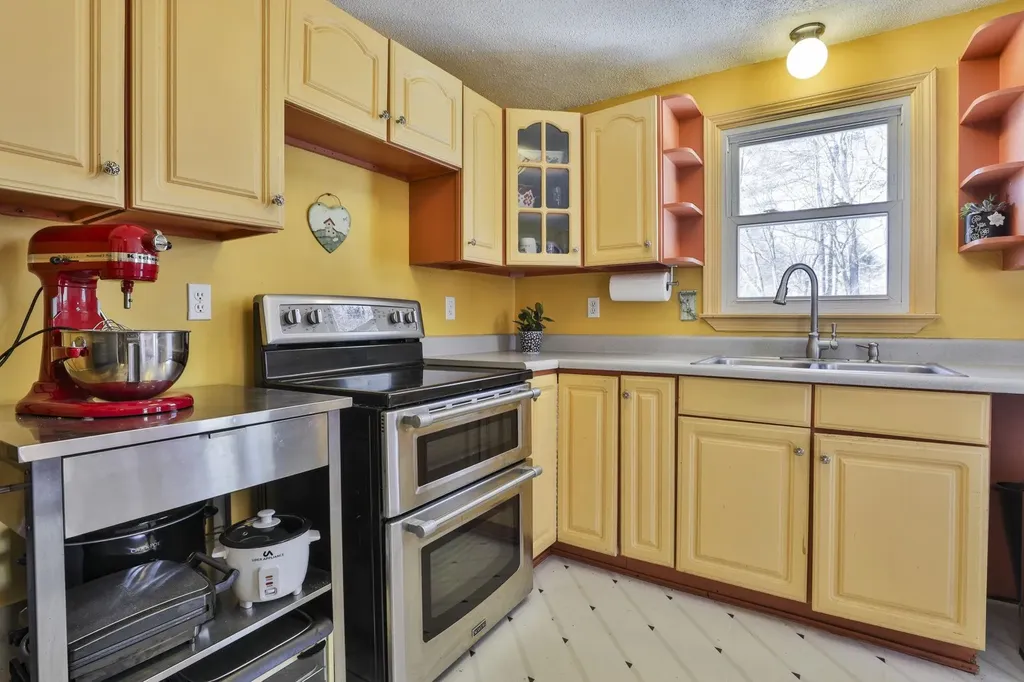 102 Bypass 28 Derry NH 03038