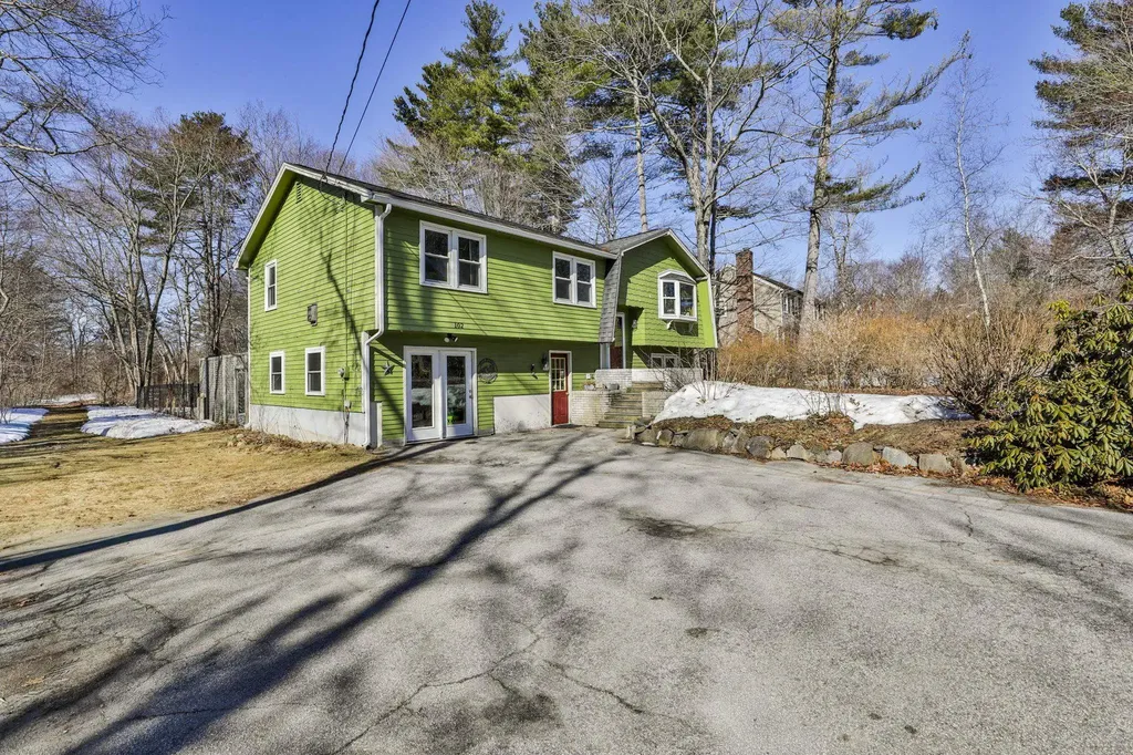 102 Bypass 28 Derry NH 03038