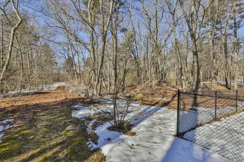 102 Bypass 28 Derry NH 03038