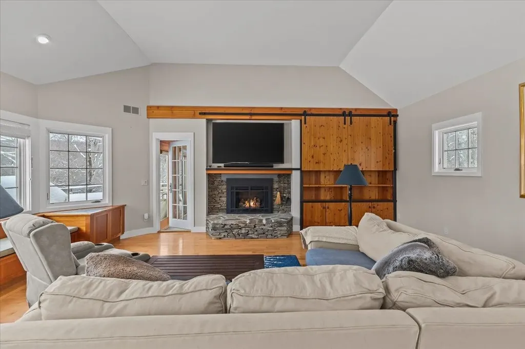 1016 Kew Vasseur Road Fayston VT 05660