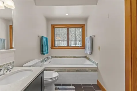 1016 Kew Vasseur Road Fayston VT 05660