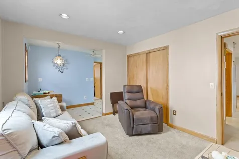 30 Cliff Street Manchester NH 03103