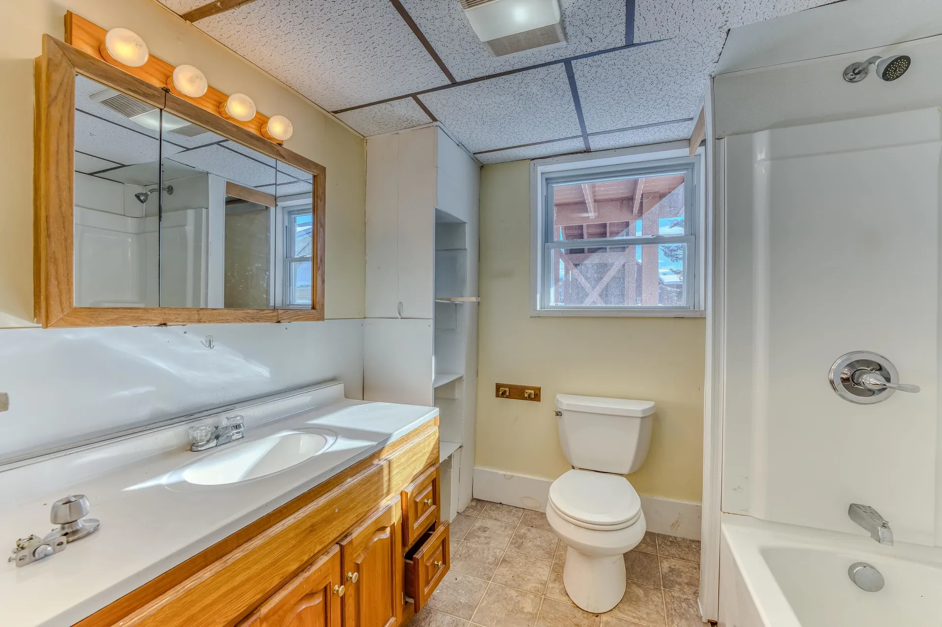 23-25 Bunker Hill Street Lancaster NH 03584