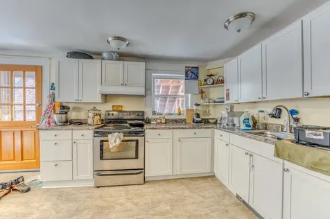 23-25 Bunker Hill Street Lancaster NH 03584