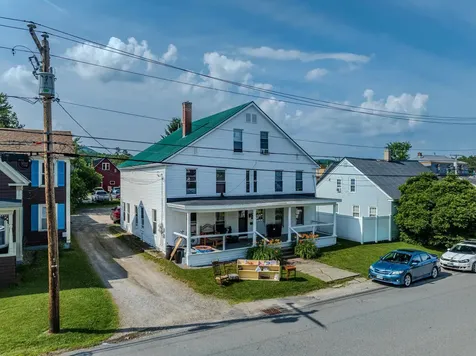 23-25 Bunker Hill Street Lancaster NH 03584