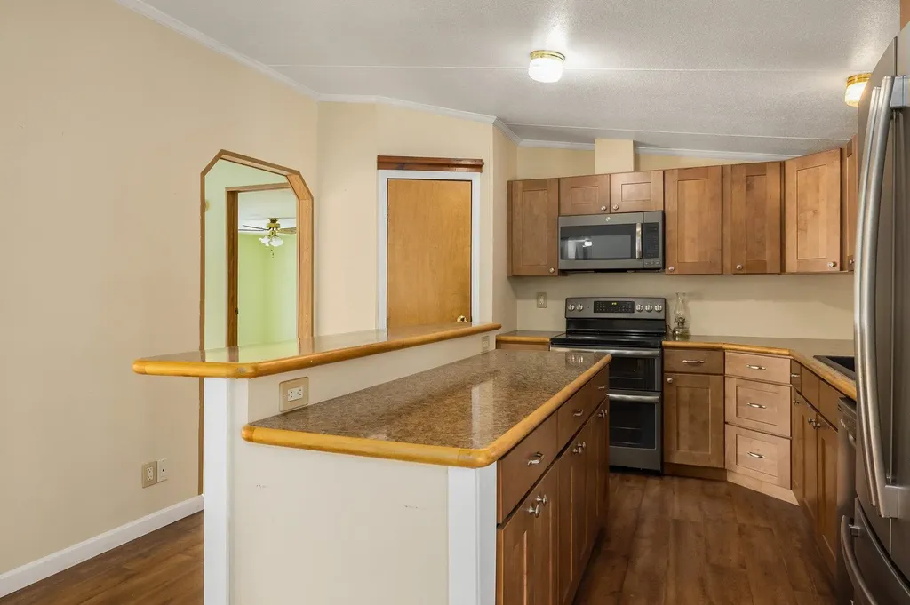 45 Oak Drive North Hampton NH 03862