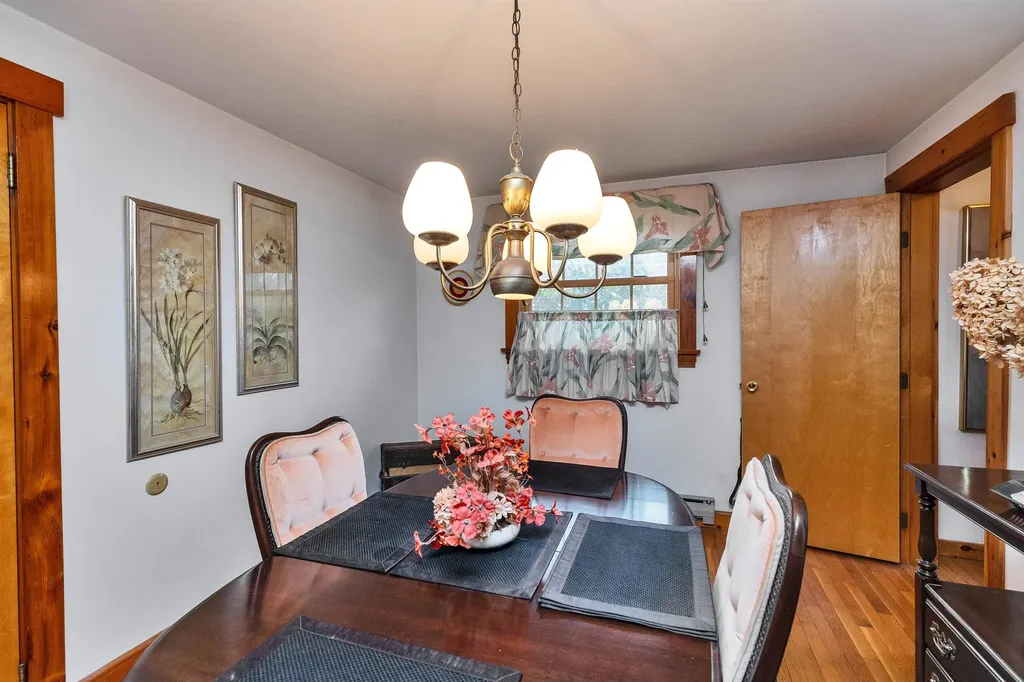 54 West Street Swanzey NH 03446