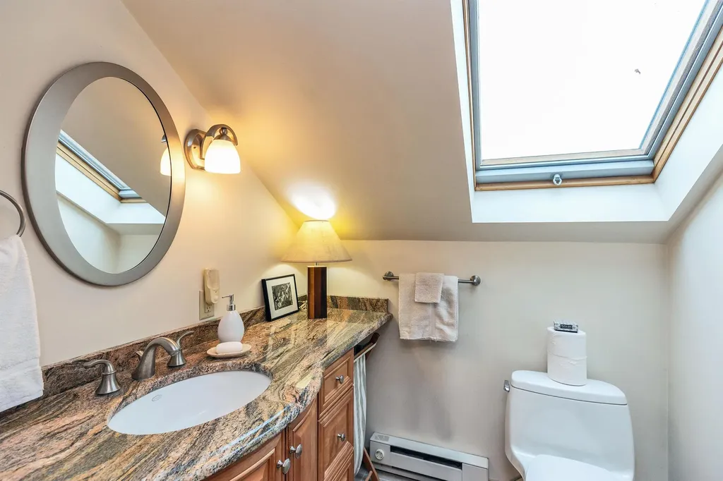 54 West Street Swanzey NH 03446