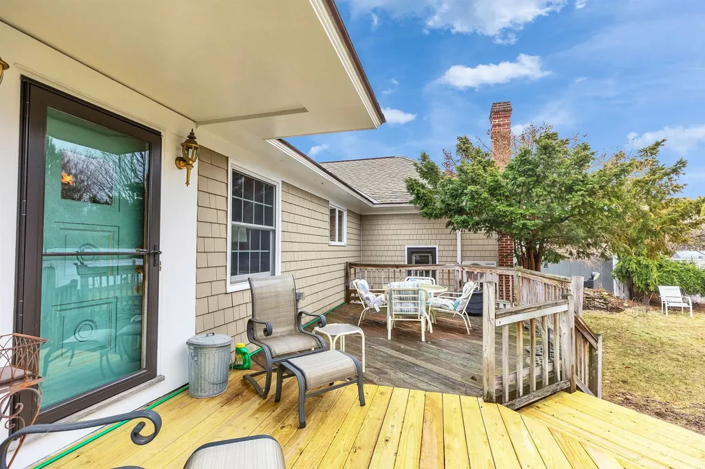 54 West Street Swanzey NH 03446