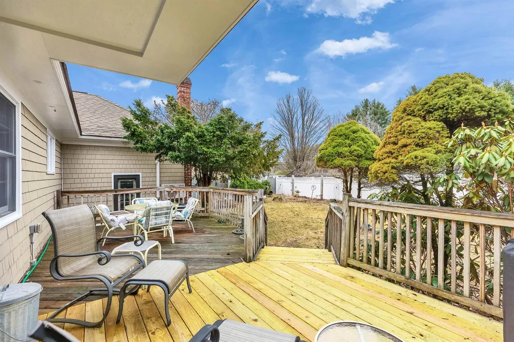 54 West Street Swanzey NH 03446