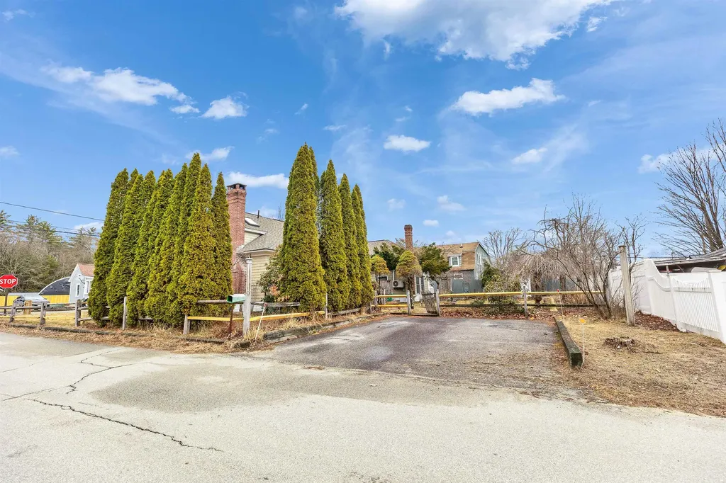 54 West Street Swanzey NH 03446