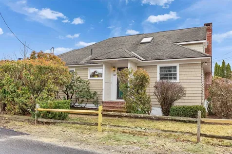 54 West Street Swanzey NH 03446