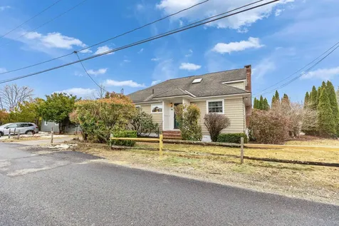 54 West Street Swanzey NH 03446
