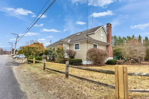 54 West Street Swanzey NH 03446