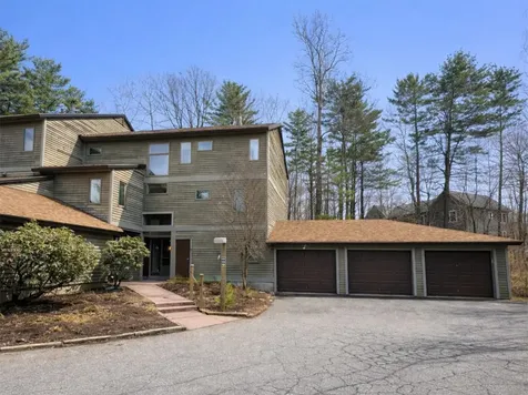 71 East Redrock Drive Burlington VT 05401