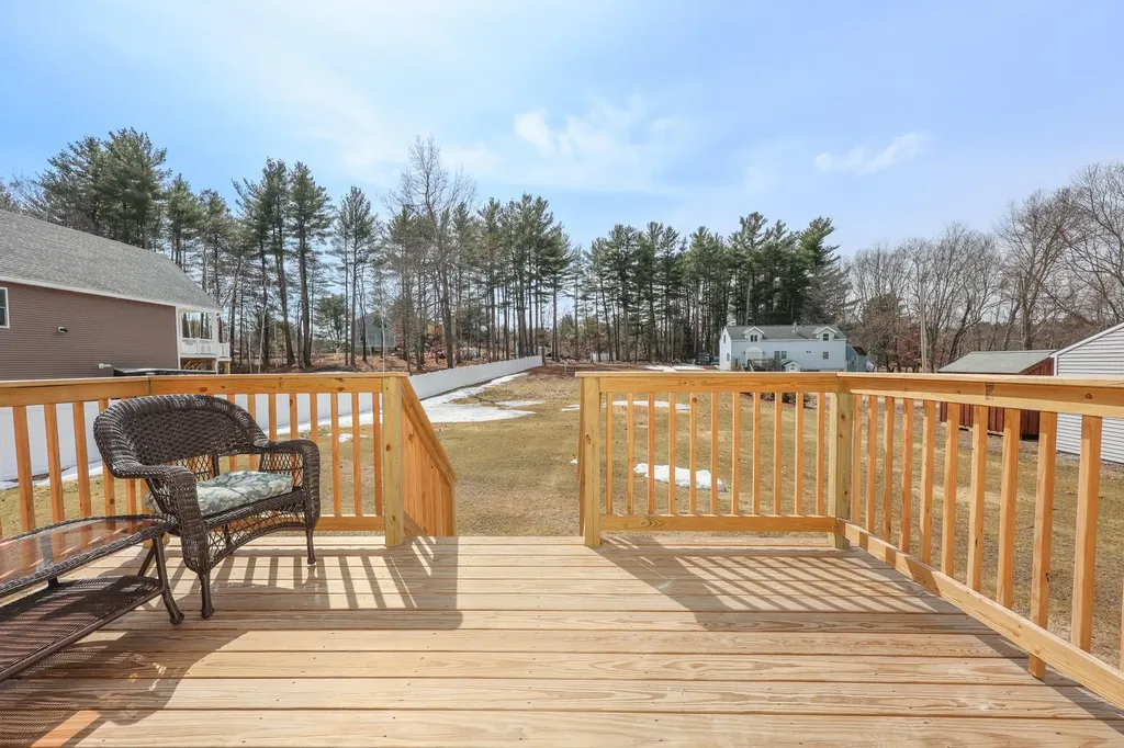 5 Gamache Road Derry NH 03038