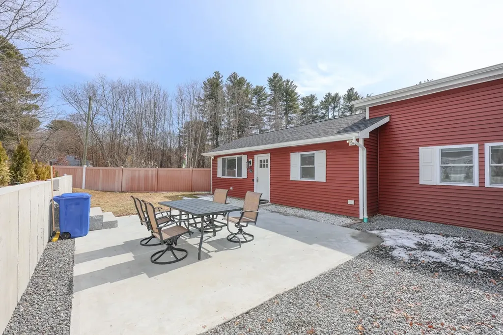 5 Gamache Road Derry NH 03038