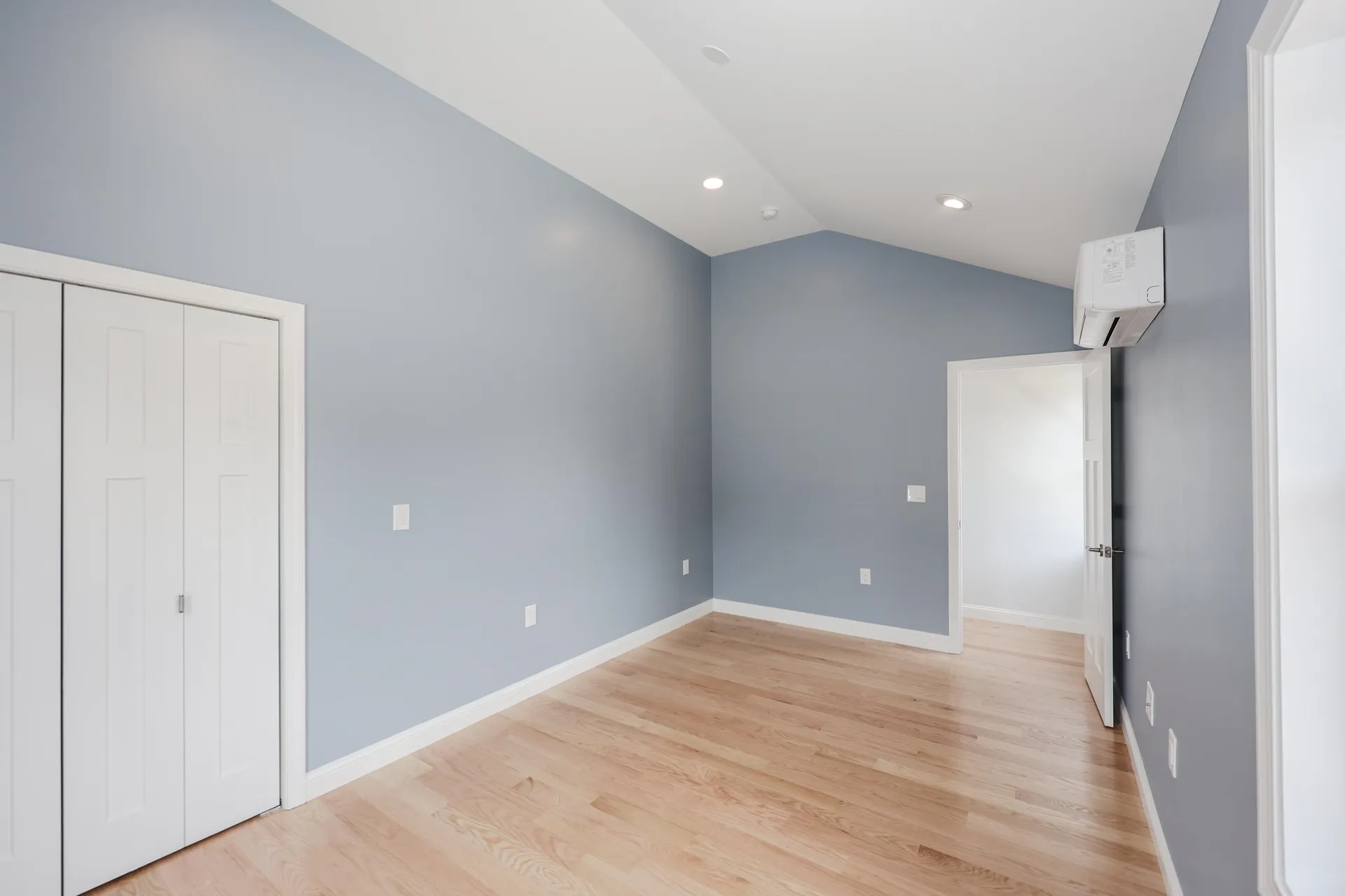 5 Gamache Road Derry NH 03038
