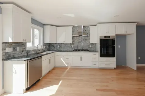 5 Gamache Road Derry NH 03038