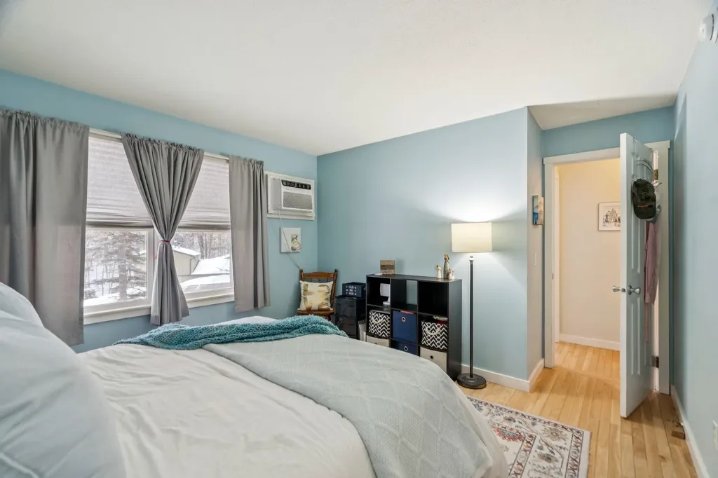 29 Floyd Avenue Lebanon NH 03784