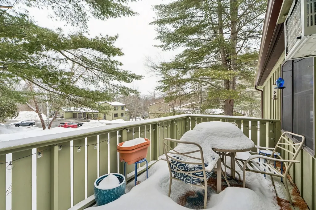 29 Floyd Avenue Lebanon NH 03784