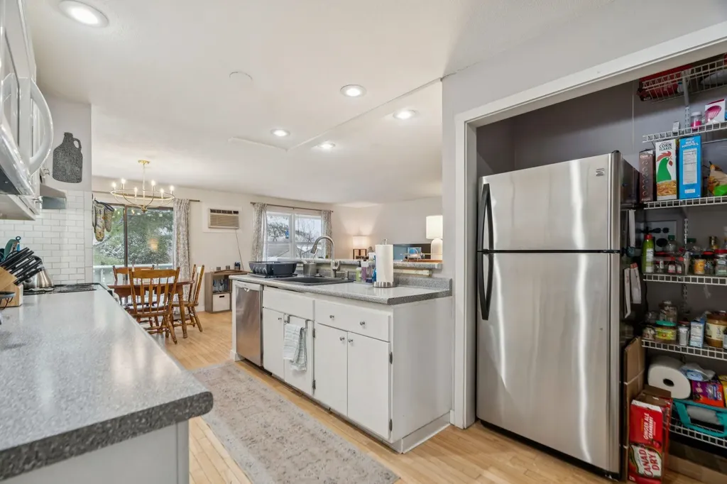 29 Floyd Avenue Lebanon NH 03784