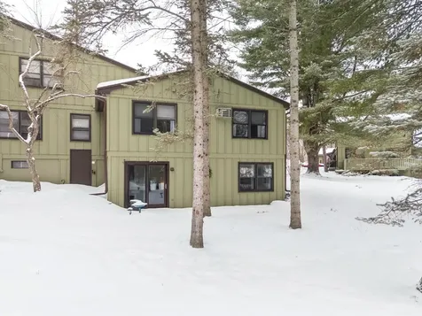 29 Floyd Avenue Lebanon NH 03784
