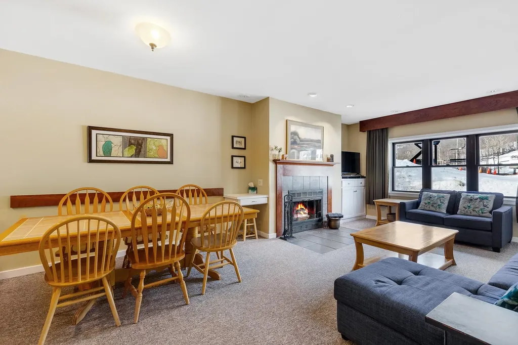 91 White Loop Ludlow VT 05149