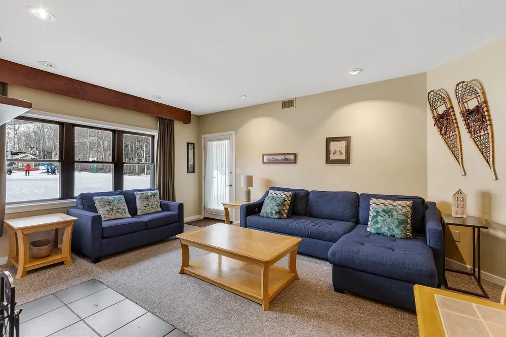 91 White Loop Ludlow VT 05149