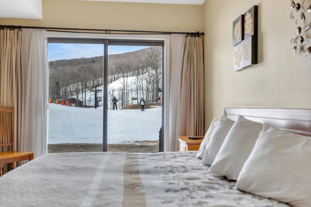 91 White Loop Ludlow VT 05149