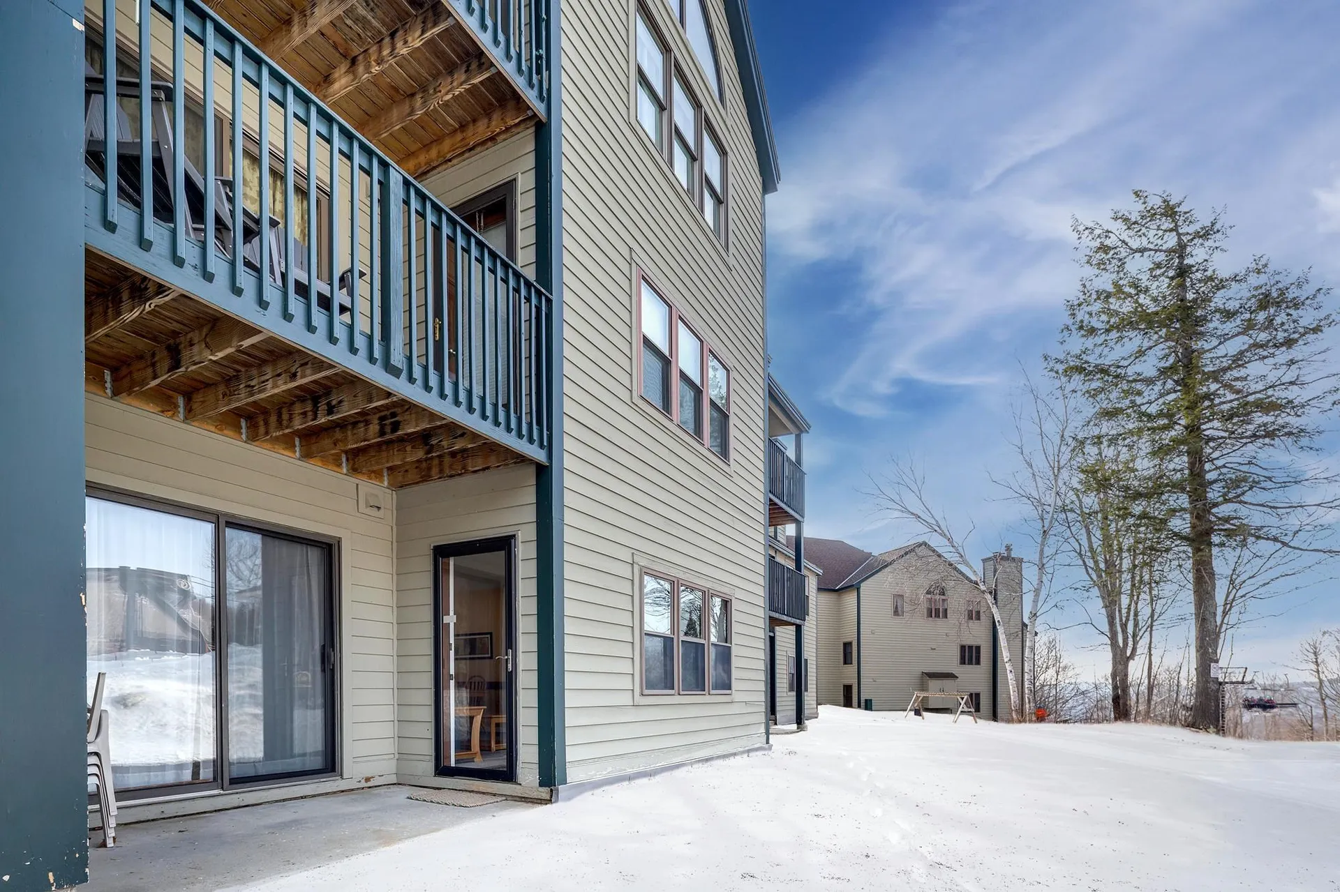 91 White Loop Ludlow VT 05149