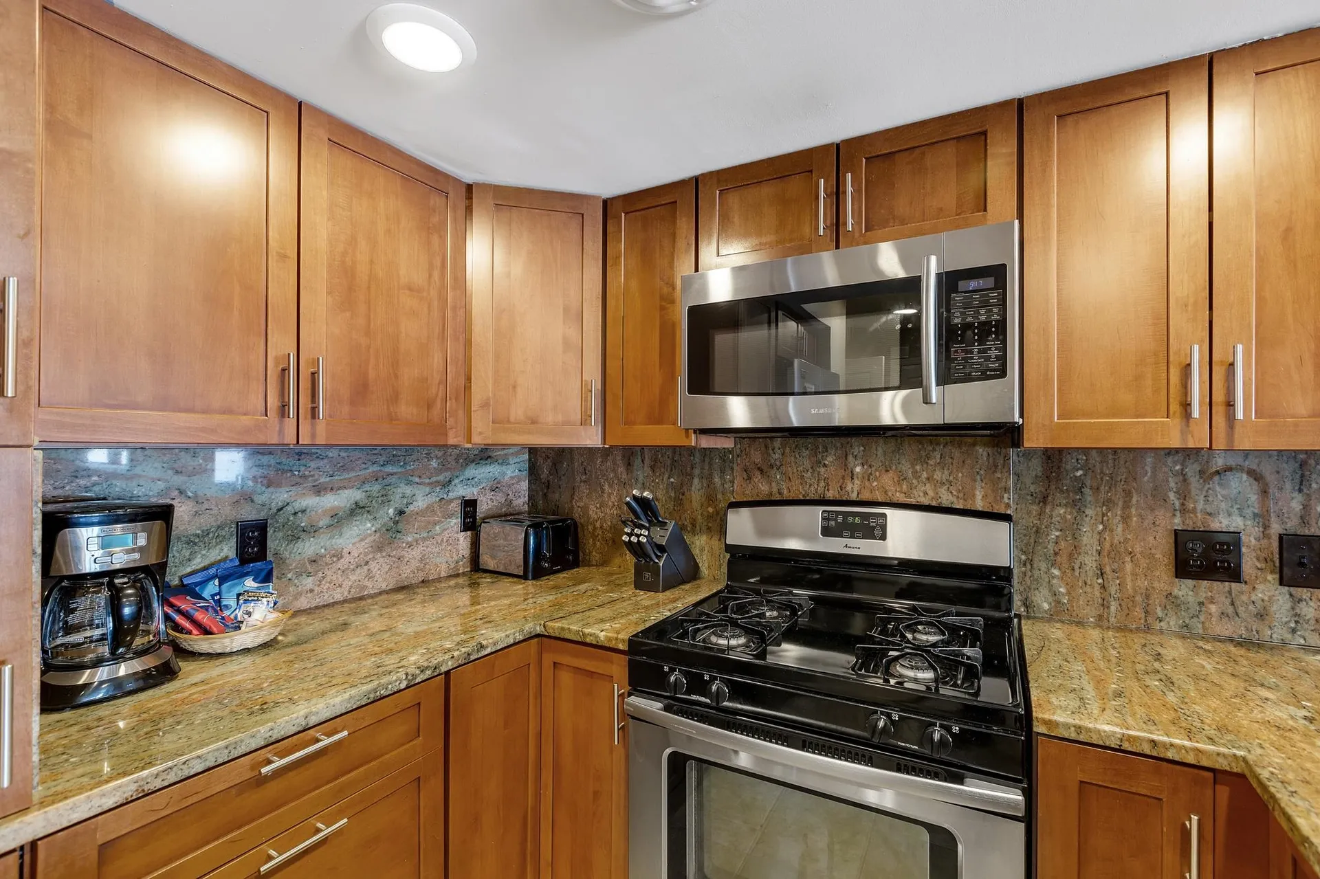 91 White Loop Ludlow VT 05149