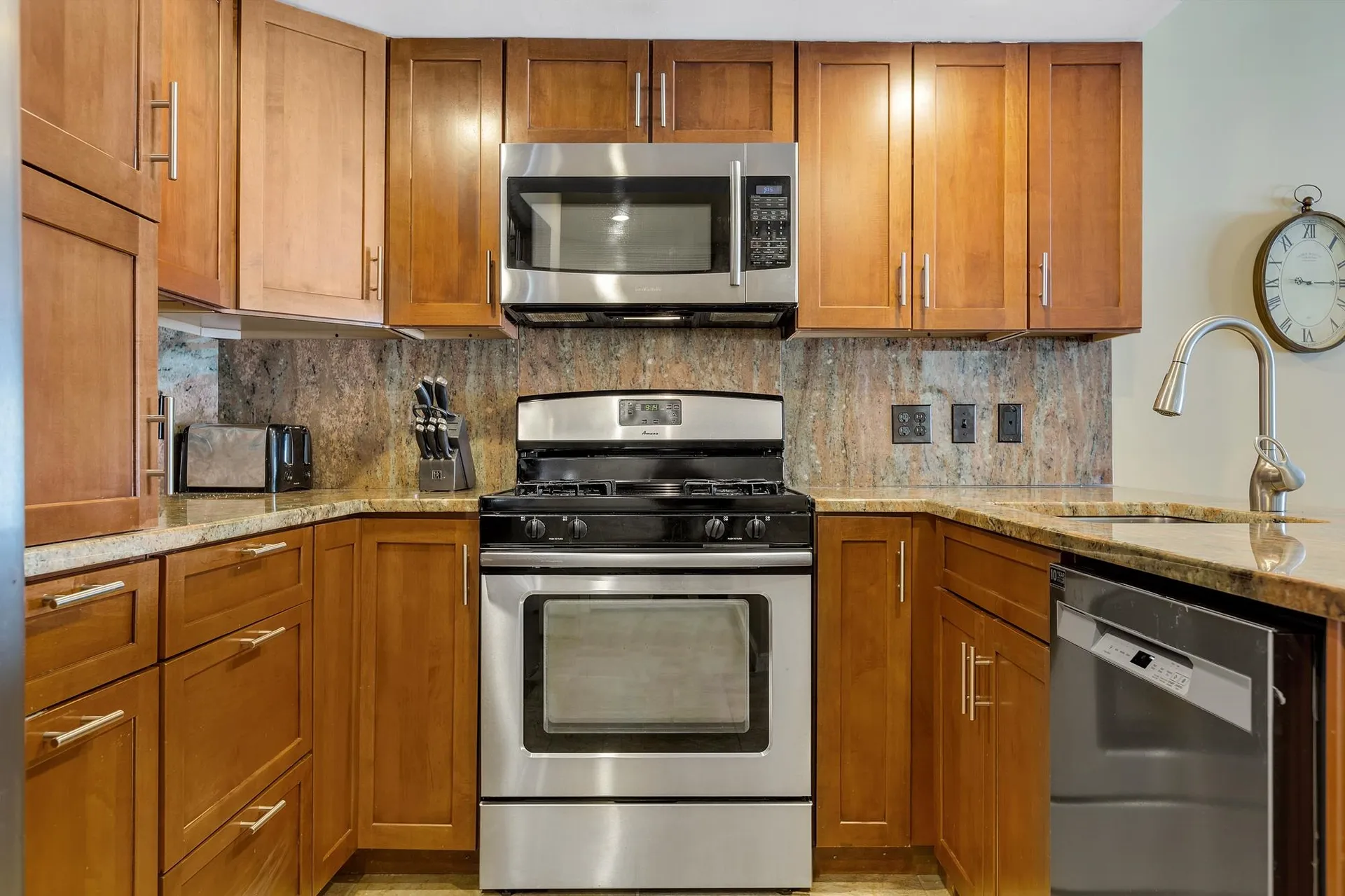 91 White Loop Ludlow VT 05149