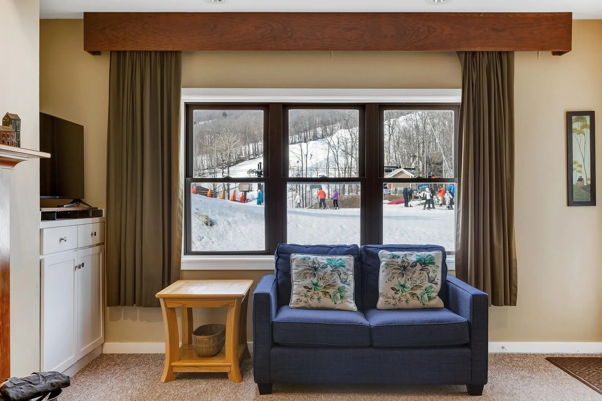 91 White Loop Ludlow VT 05149