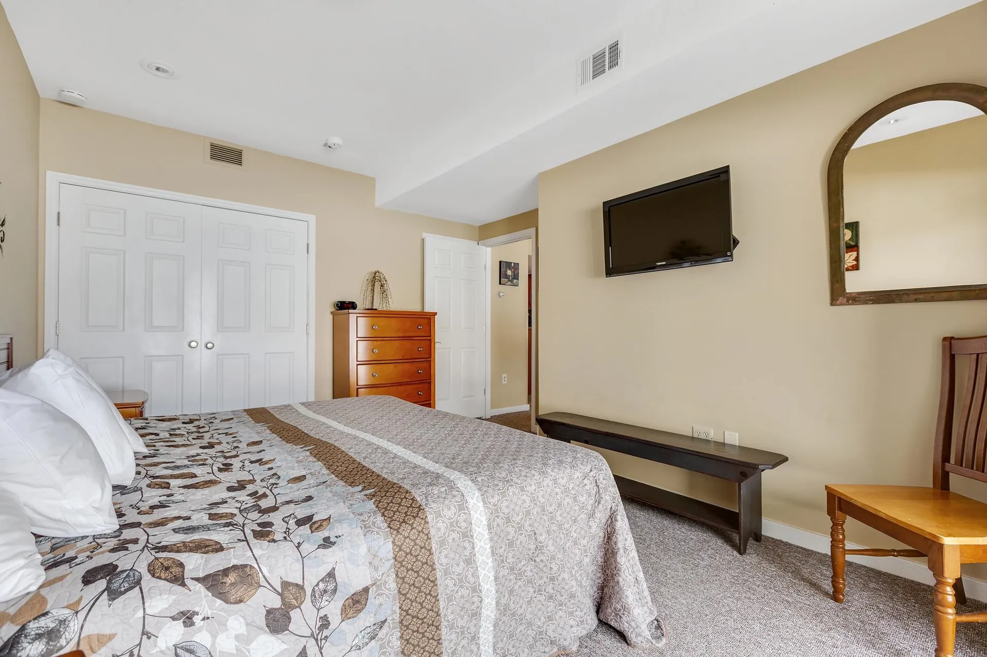 91 White Loop Ludlow VT 05149