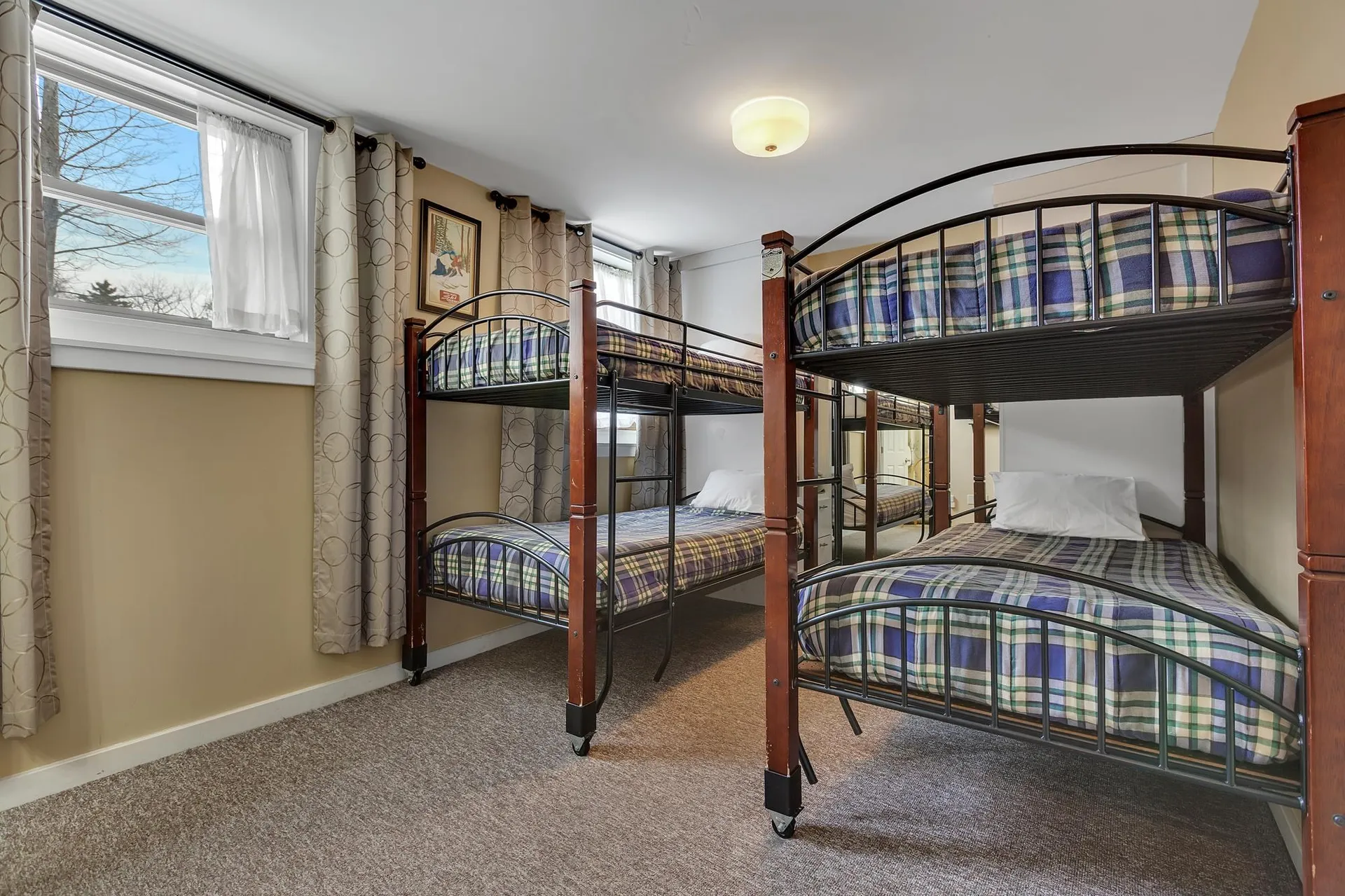 91 White Loop Ludlow VT 05149