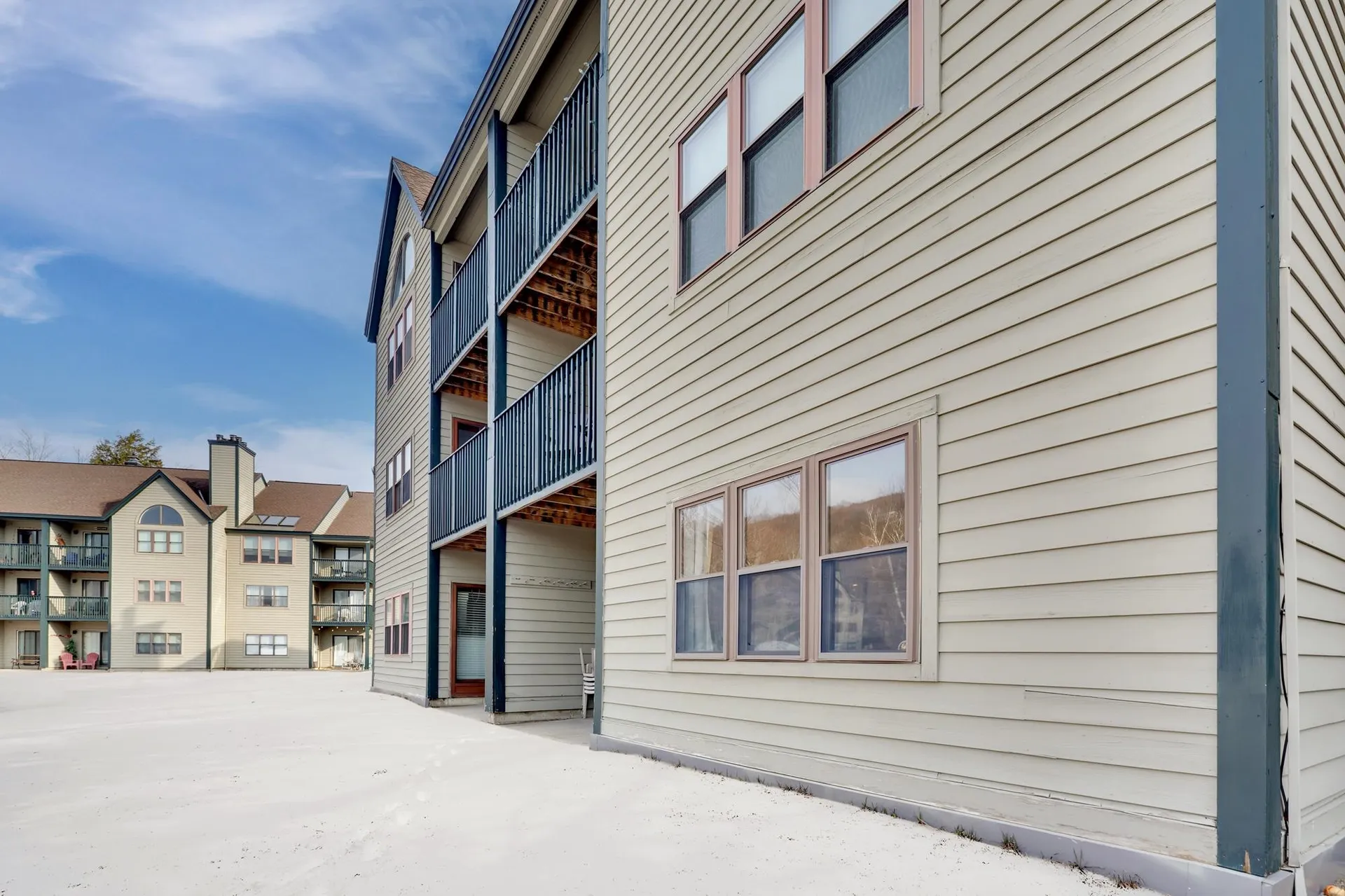 91 White Loop Ludlow VT 05149