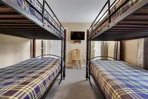 91 White Loop Ludlow VT 05149