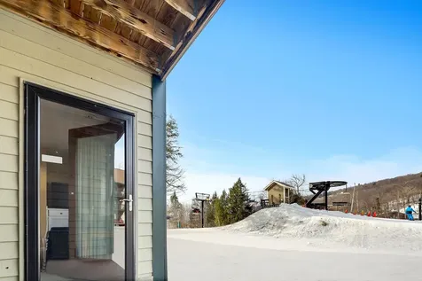 91 White Loop Ludlow VT 05149