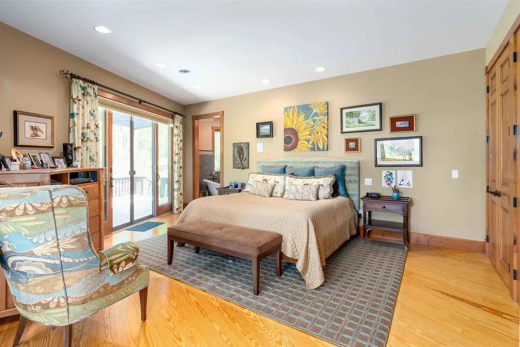 404 Patnoe Farm Drive Hyde Park VT 05655