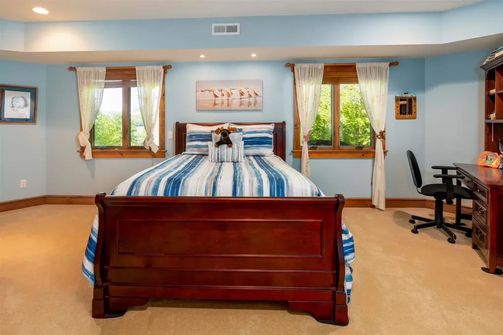 404 Patnoe Farm Drive Hyde Park VT 05655
