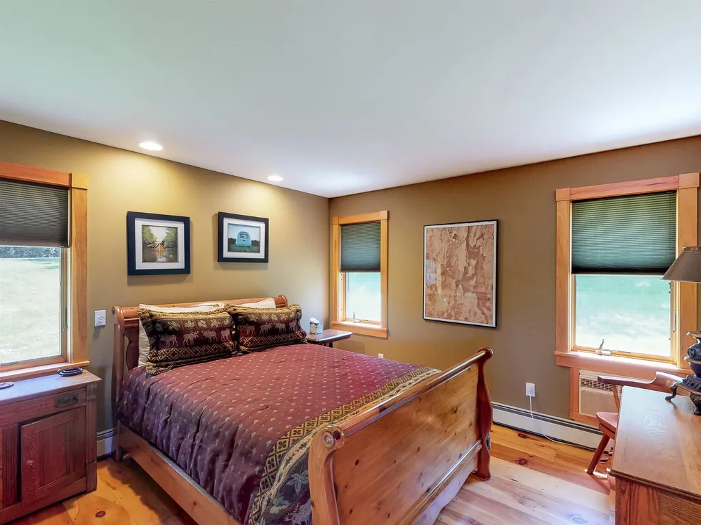 404 Patnoe Farm Drive Hyde Park VT 05655