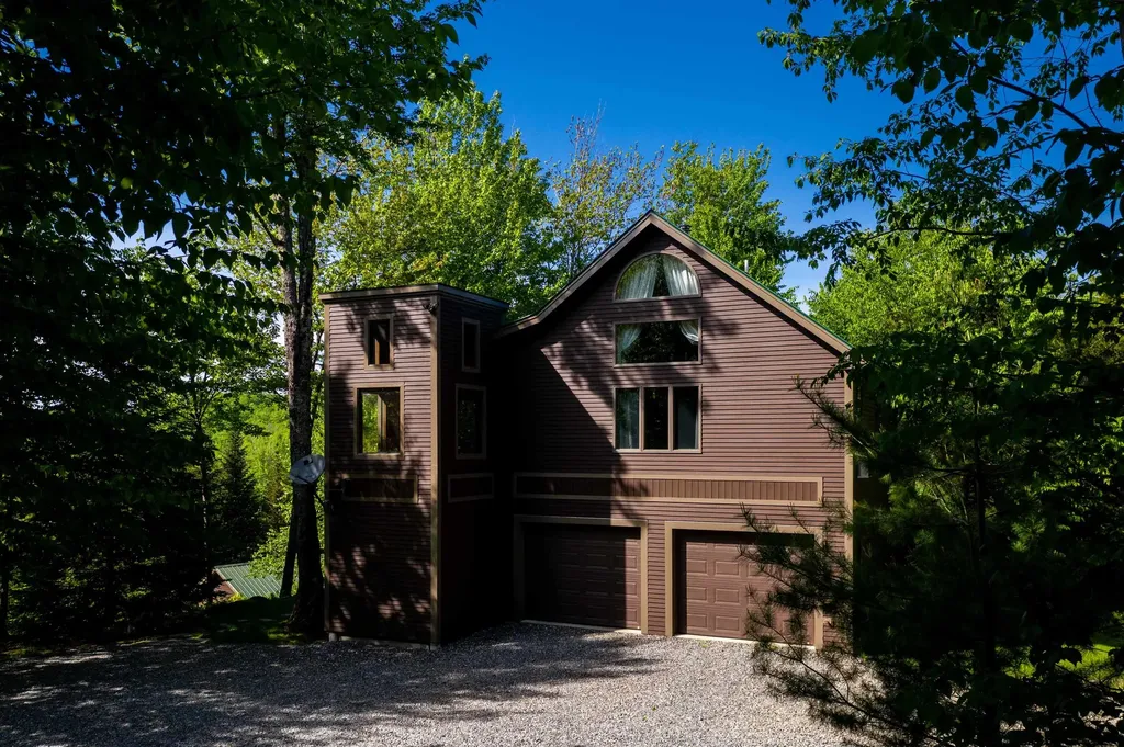 404 Patnoe Farm Drive Hyde Park VT 05655