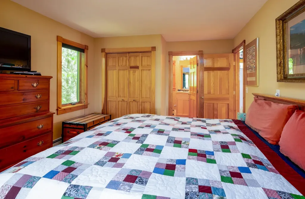 404 Patnoe Farm Drive Hyde Park VT 05655