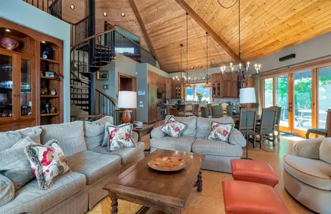 404 Patnoe Farm Drive Hyde Park VT 05655