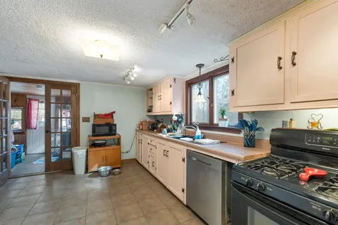 9 Whispering Winds Way Canaan NH 03741