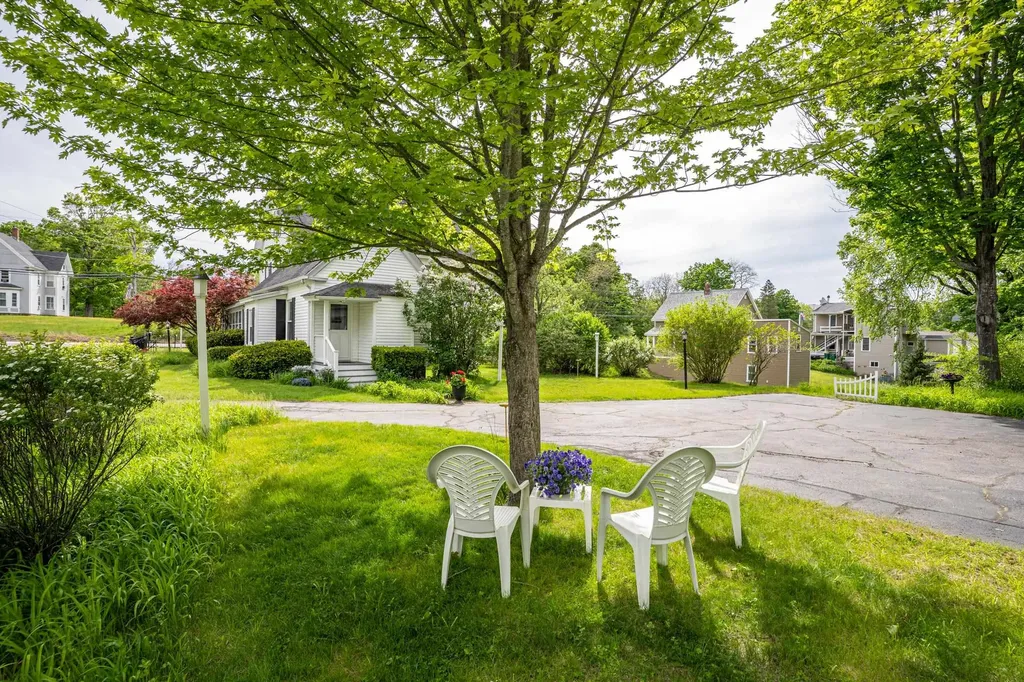 308 Main Street Fremont NH 03044